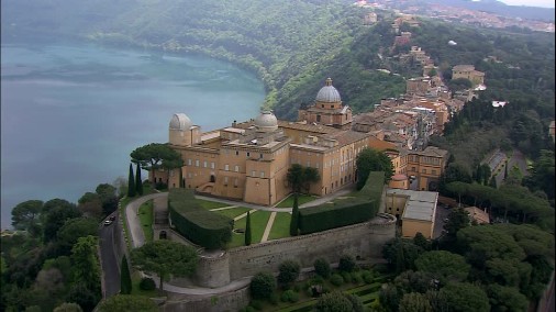 Castel-Gandolgo-Castelli-Romani-Tour-giardini-vaticani-traslochi-castelli-romani